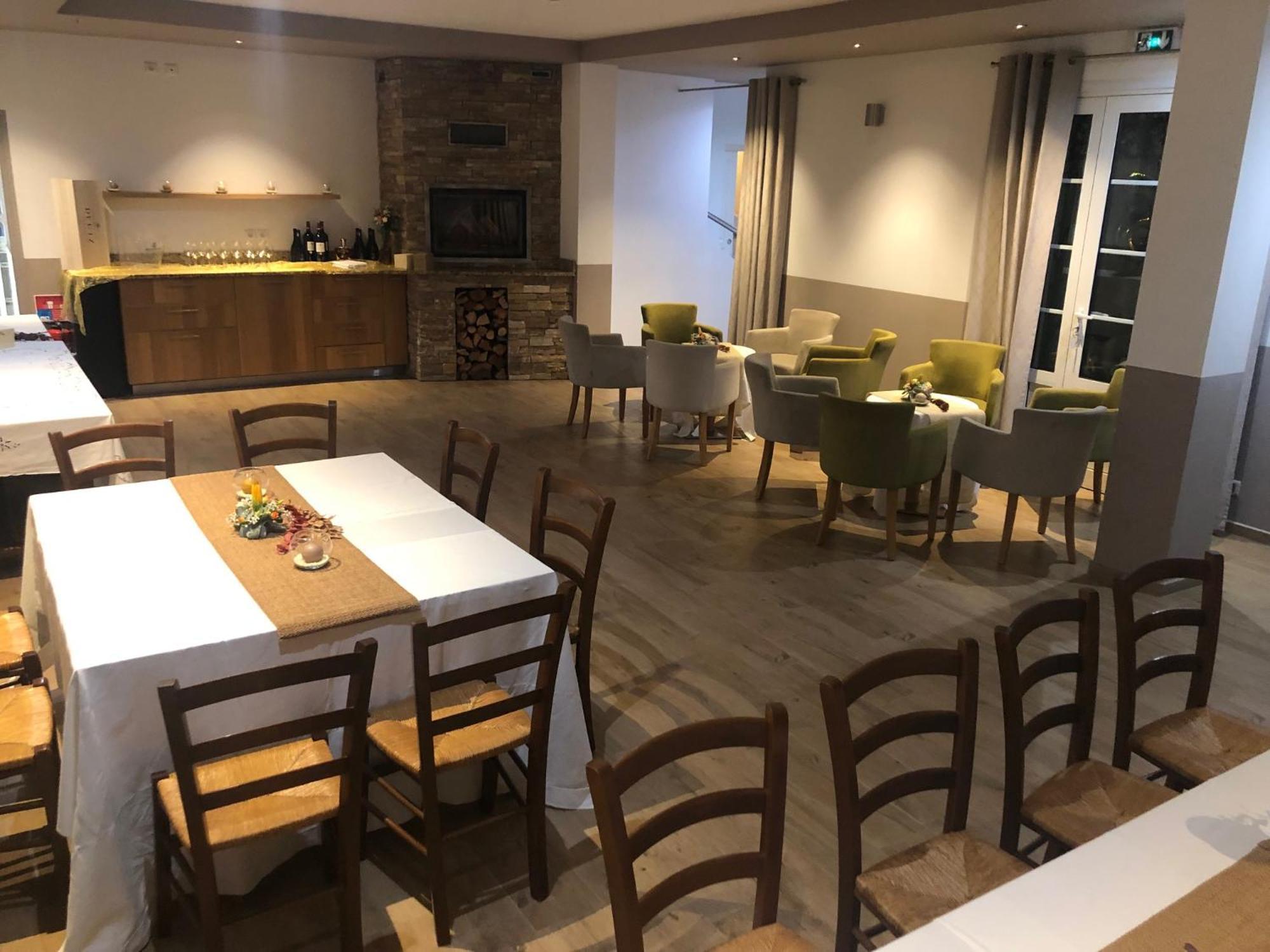 Auberge Les Oliviers Lucciana  Ngoại thất bức ảnh
