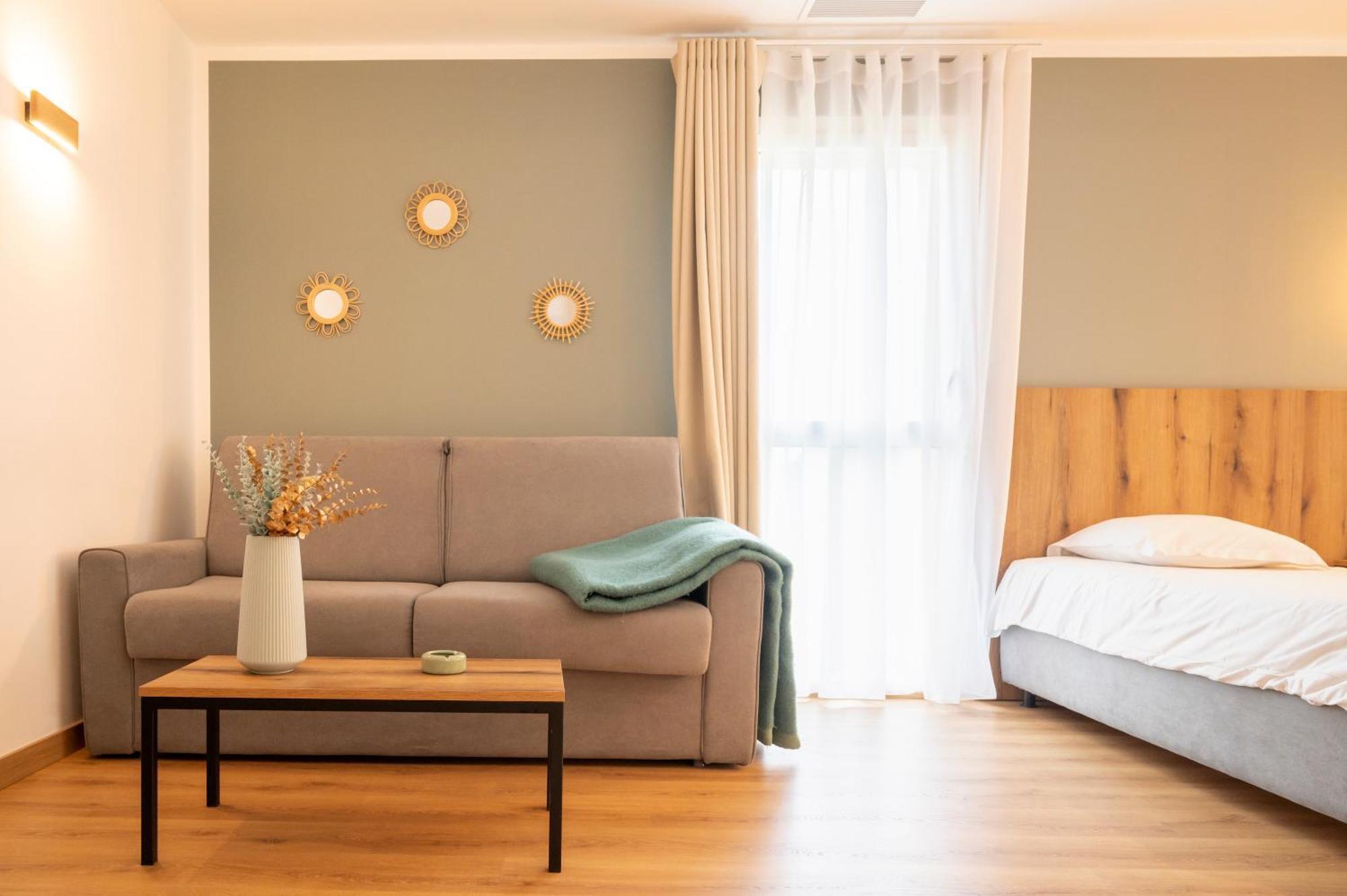 Auberge Les Oliviers Lucciana  Ngoại thất bức ảnh